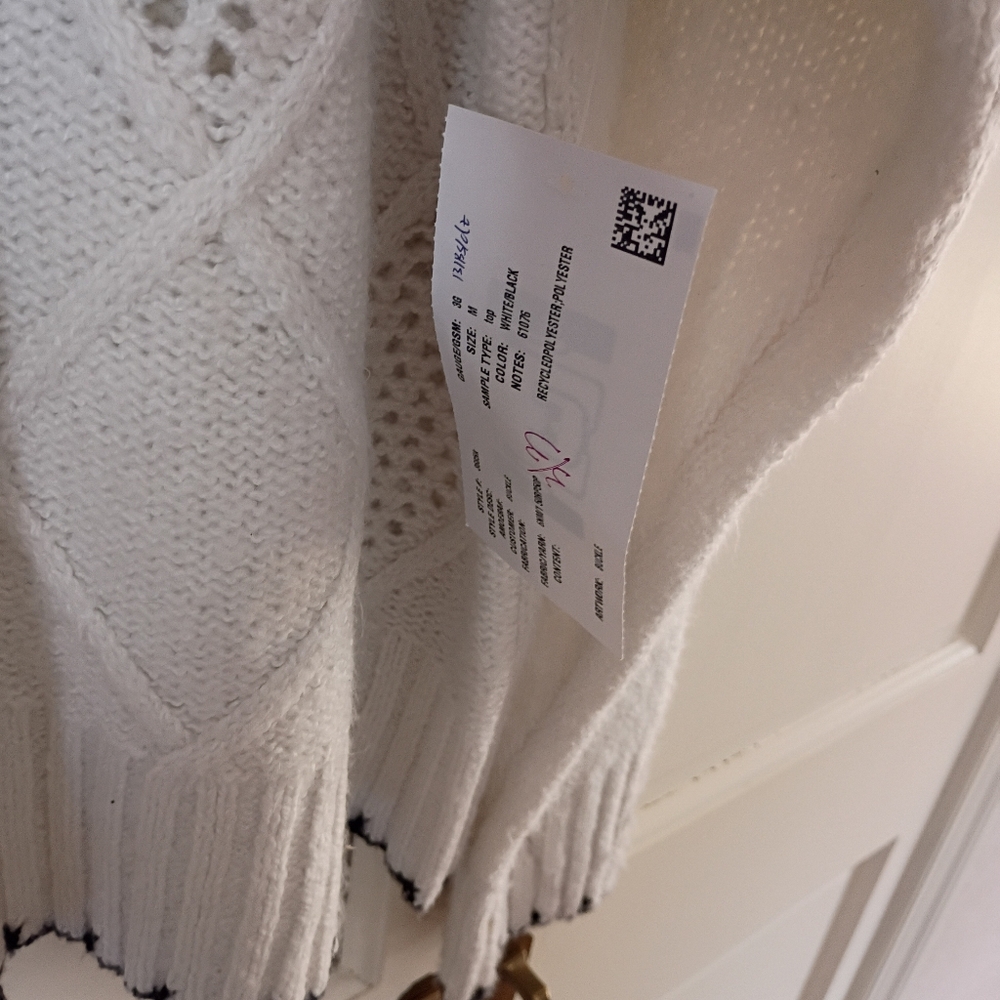 NWT.BKE Women's White and Black Cable Knit Sweater - Picture 8 of 10